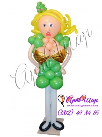 Фигура «Девушка-солдат» из воздушных шаров